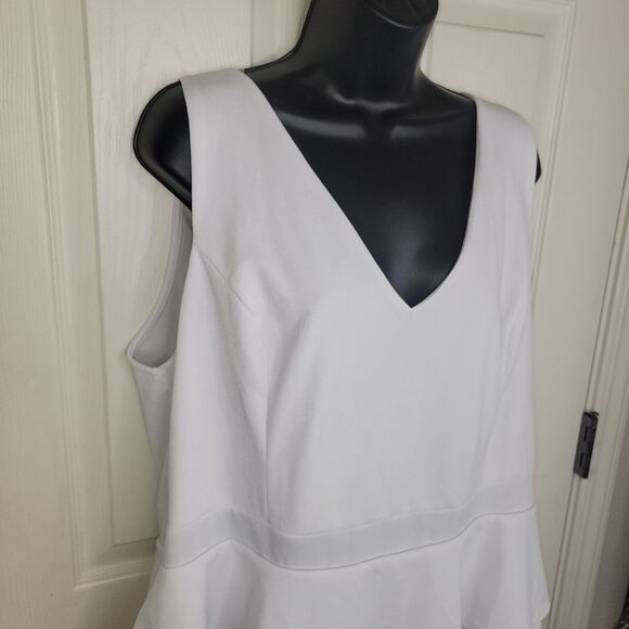 Charlotte Russe Plus size white tiered mini dress 3X - Picture 3 of 6